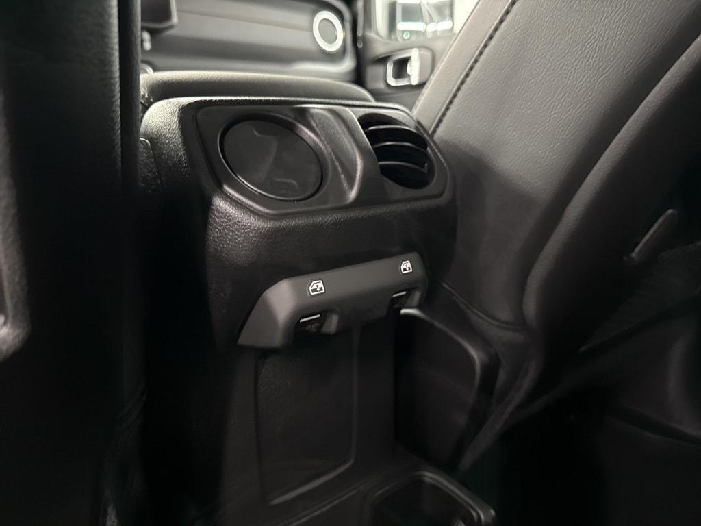 new 2025 Jeep Gladiator car, priced at $44,499