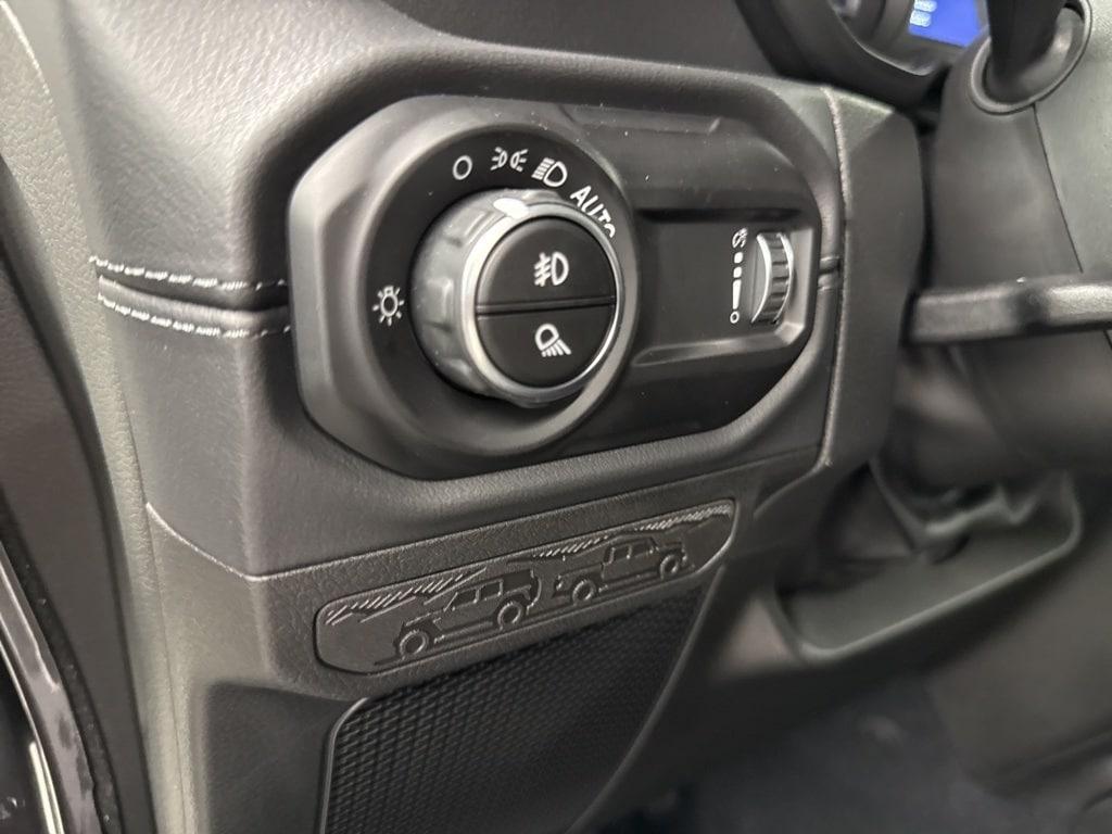 new 2025 Jeep Gladiator car, priced at $44,499