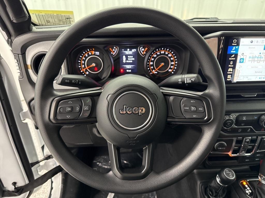 new 2025 Jeep Gladiator car, priced at $42,572