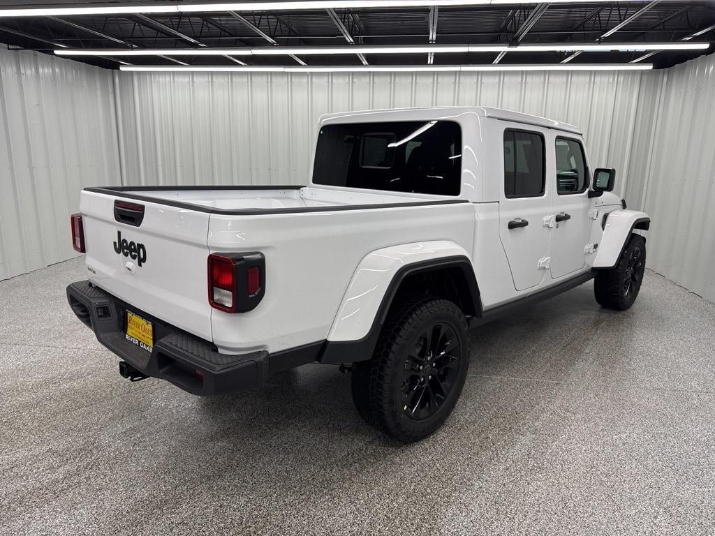 new 2025 Jeep Gladiator car, priced at $42,572