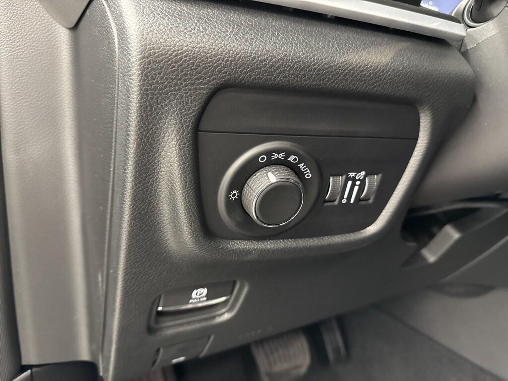new 2025 Jeep Grand Cherokee car, priced at $41,297