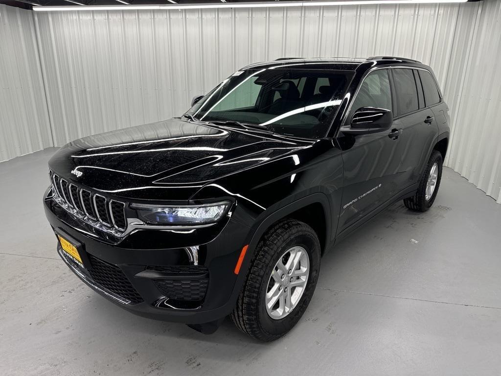 new 2025 Jeep Grand Cherokee car, priced at $39,283