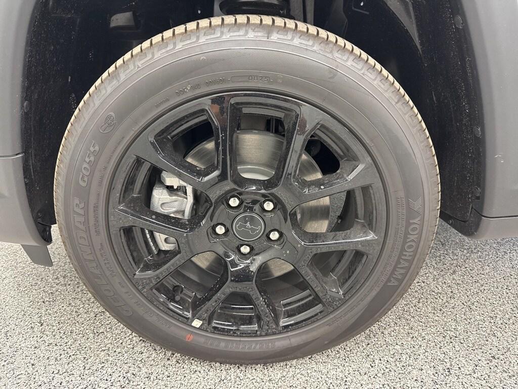 new 2026 Jeep Compass car, priced at $31,590