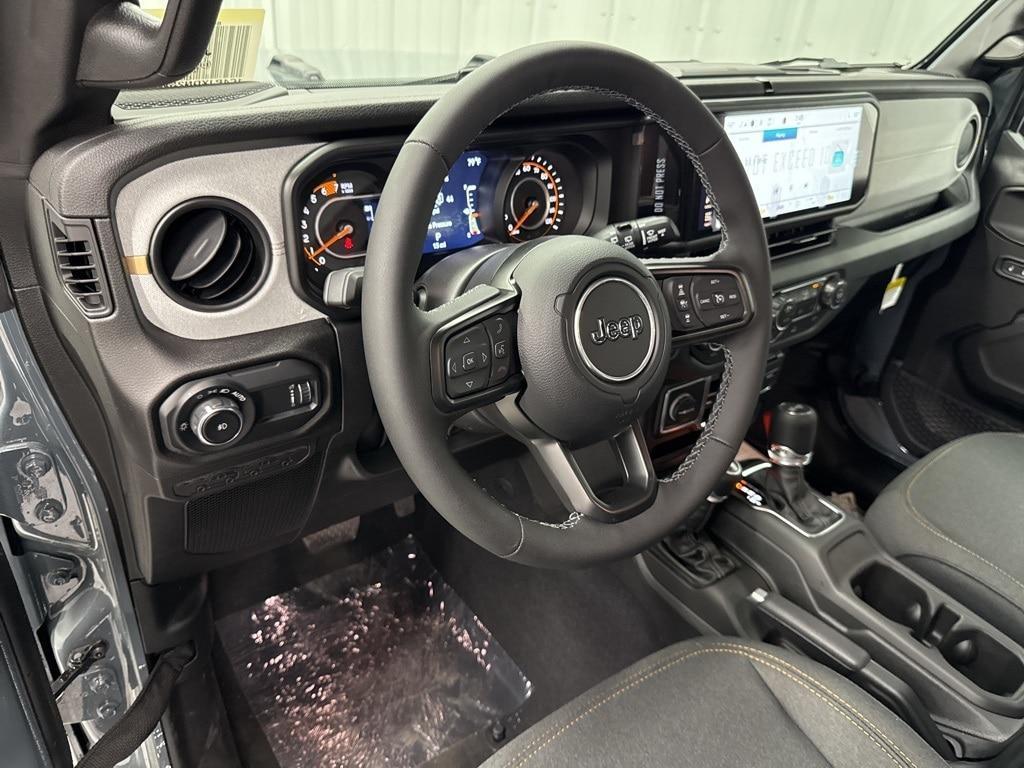 new 2025 Jeep Wrangler car, priced at $47,066