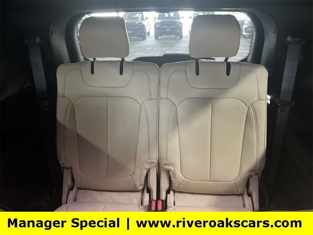 new 2024 Jeep Grand Cherokee L car, priced at $42,910