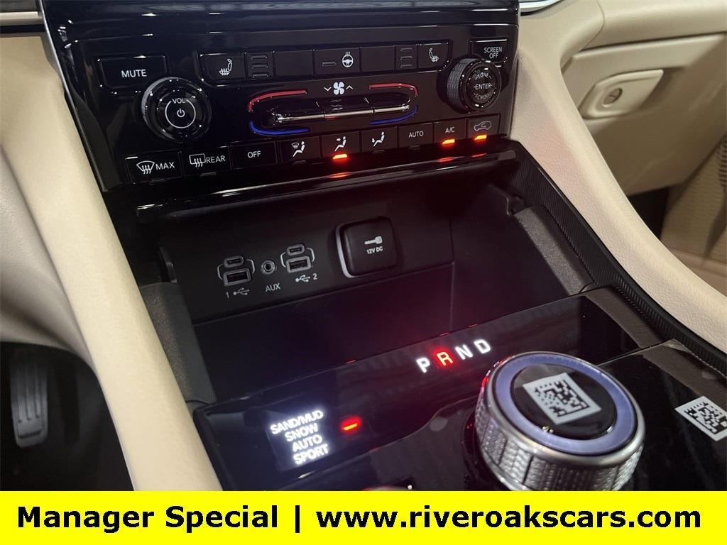 new 2024 Jeep Grand Cherokee L car, priced at $42,910