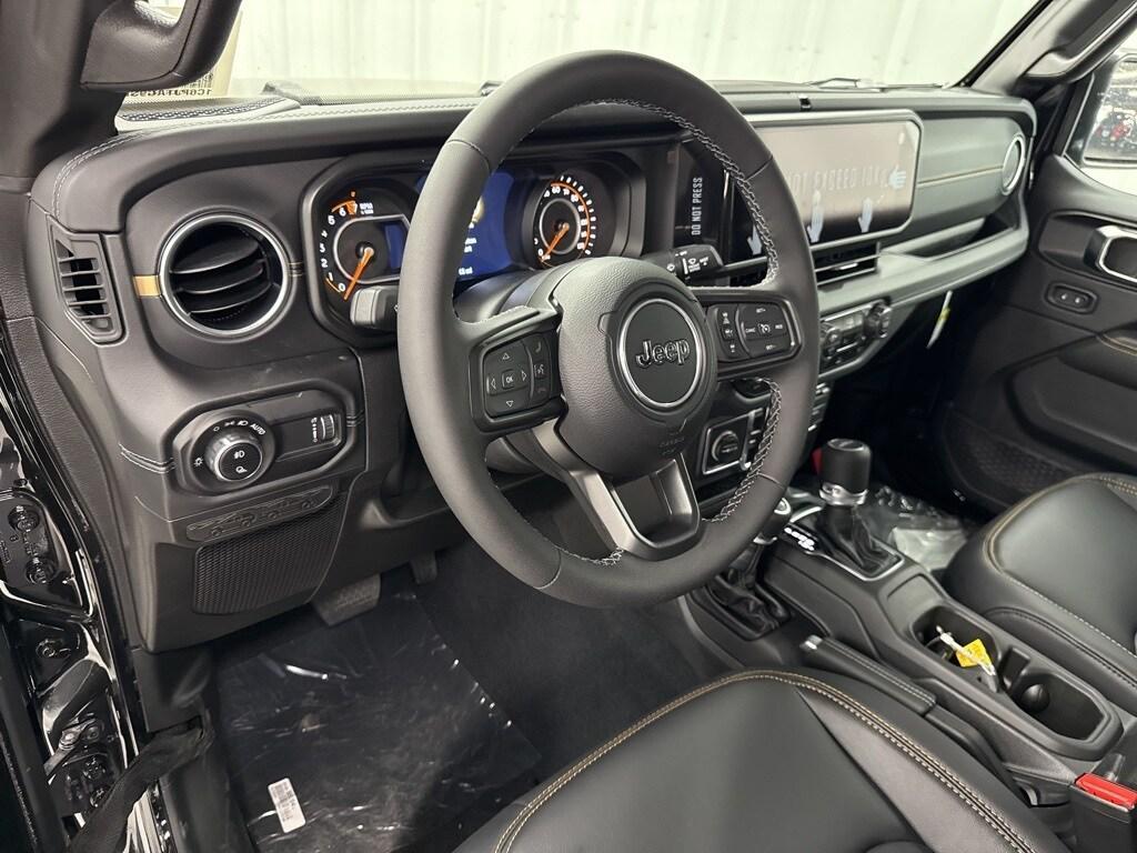 new 2025 Jeep Gladiator car, priced at $44,110