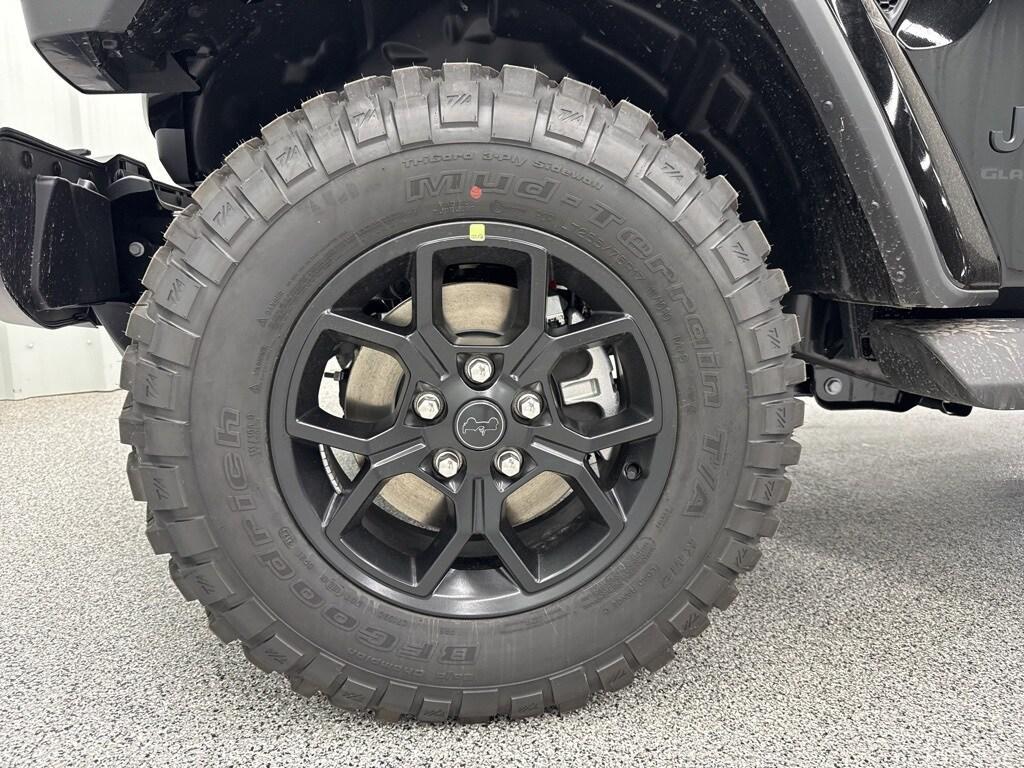 new 2025 Jeep Gladiator car, priced at $44,110