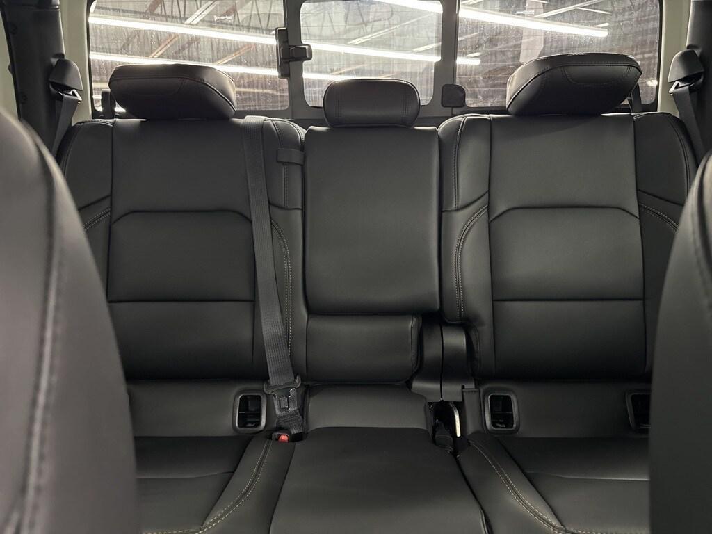 new 2025 Jeep Gladiator car, priced at $44,110