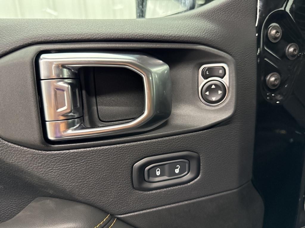 new 2025 Jeep Gladiator car, priced at $44,110