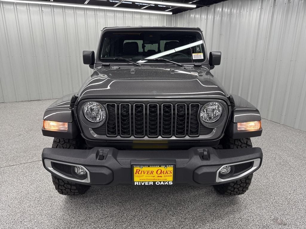 new 2025 Jeep Gladiator car, priced at $44,624