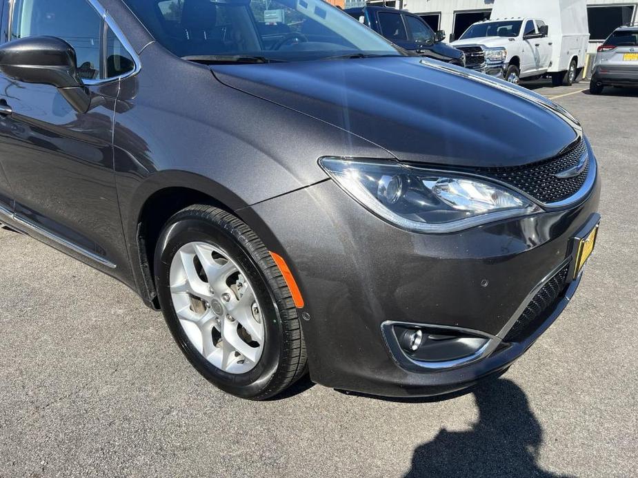 used 2020 Chrysler Pacifica car, priced at $27,900