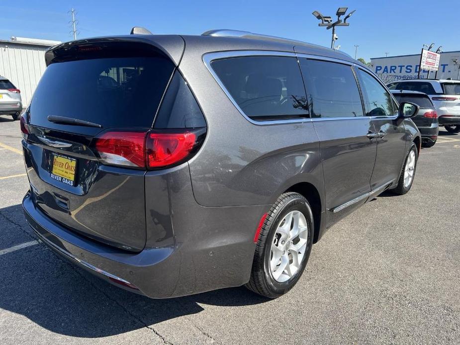 used 2020 Chrysler Pacifica car, priced at $27,900
