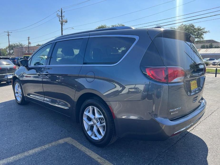 used 2020 Chrysler Pacifica car, priced at $27,900