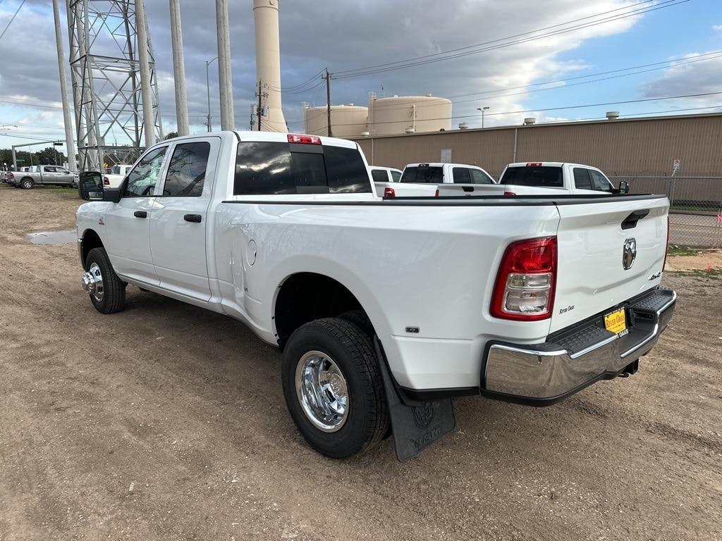 new 2024 Ram 3500 car, priced at $60,154