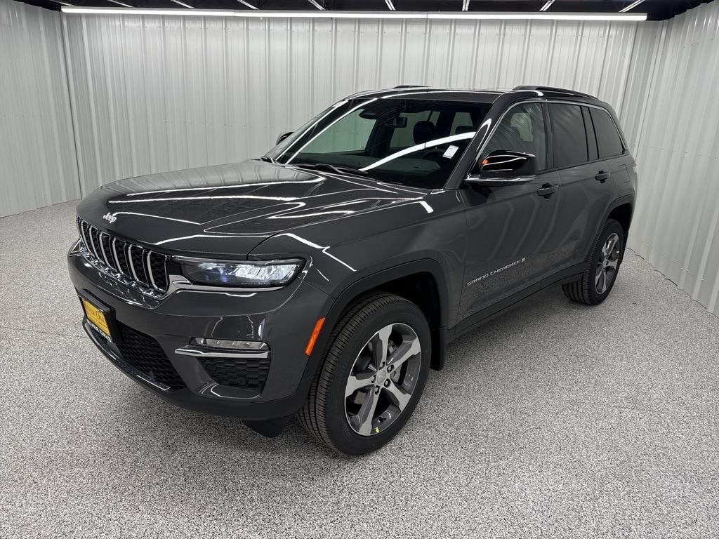 new 2025 Jeep Grand Cherokee car, priced at $51,316