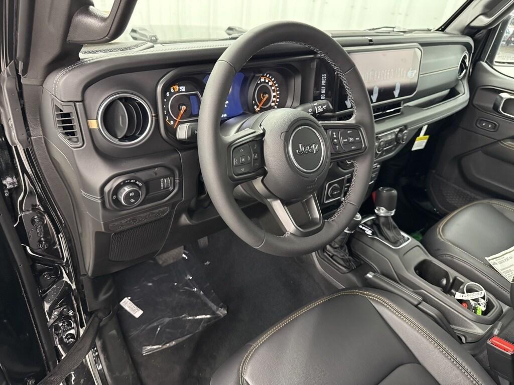 new 2025 Jeep Gladiator car, priced at $44,110