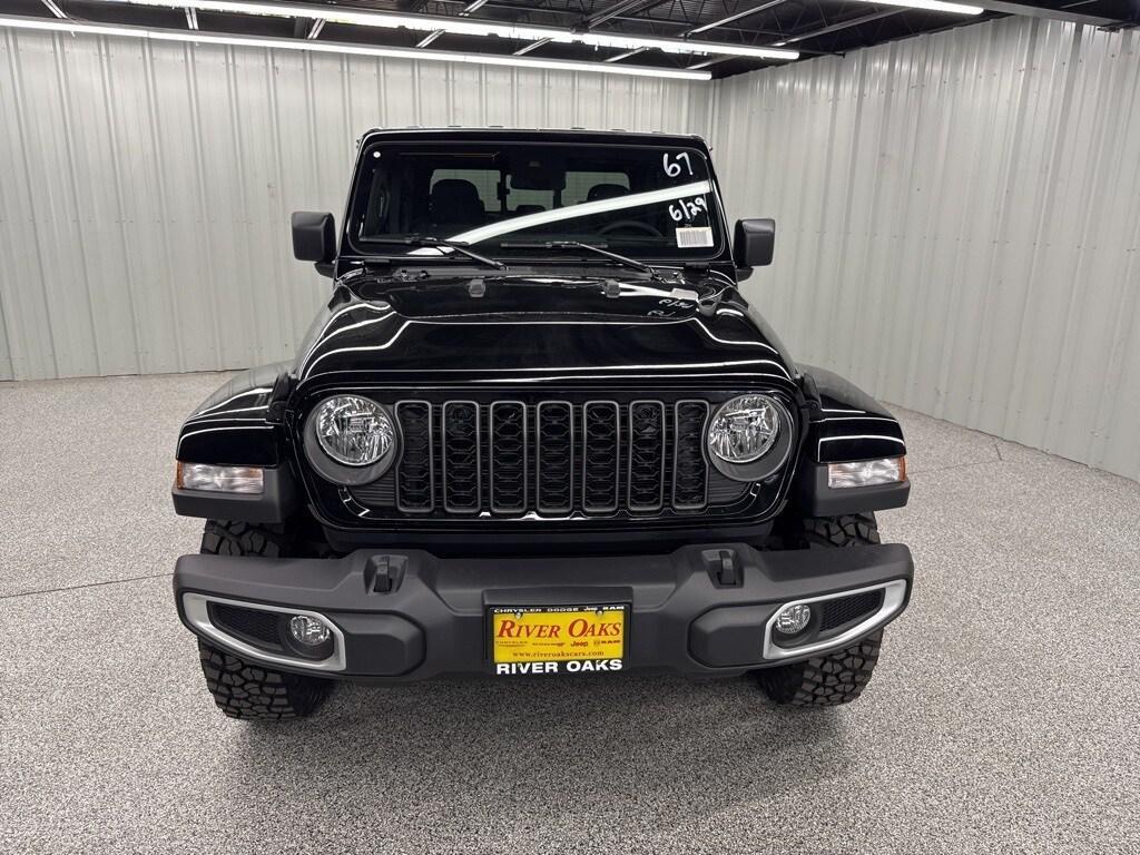 new 2025 Jeep Gladiator car, priced at $44,110