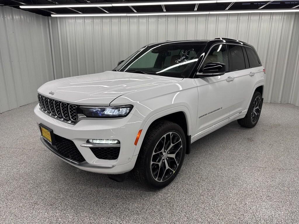 new 2025 Jeep Grand Cherokee car, priced at $63,691