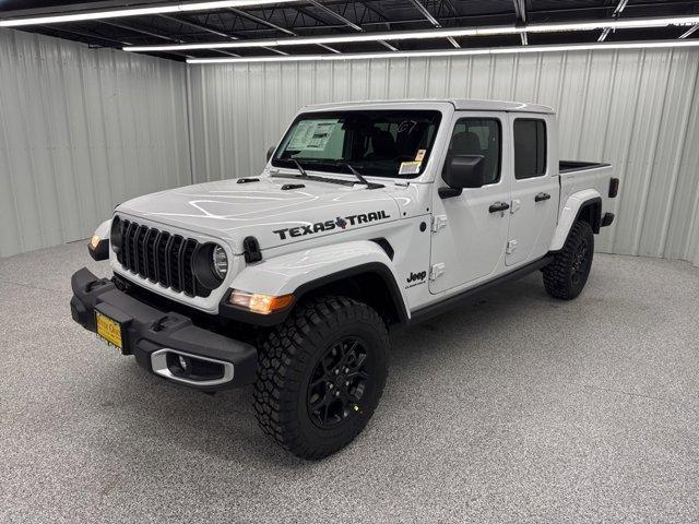 new 2025 Jeep Gladiator car, priced at $45,586