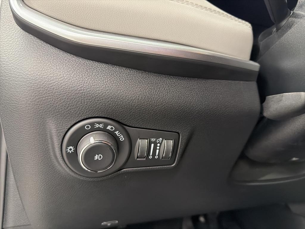 new 2026 Jeep Compass car, priced at $33,918