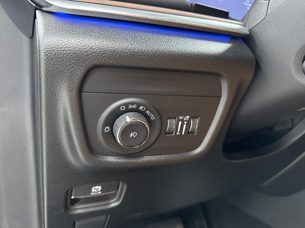 new 2025 Jeep Grand Cherokee L car, priced at $58,338