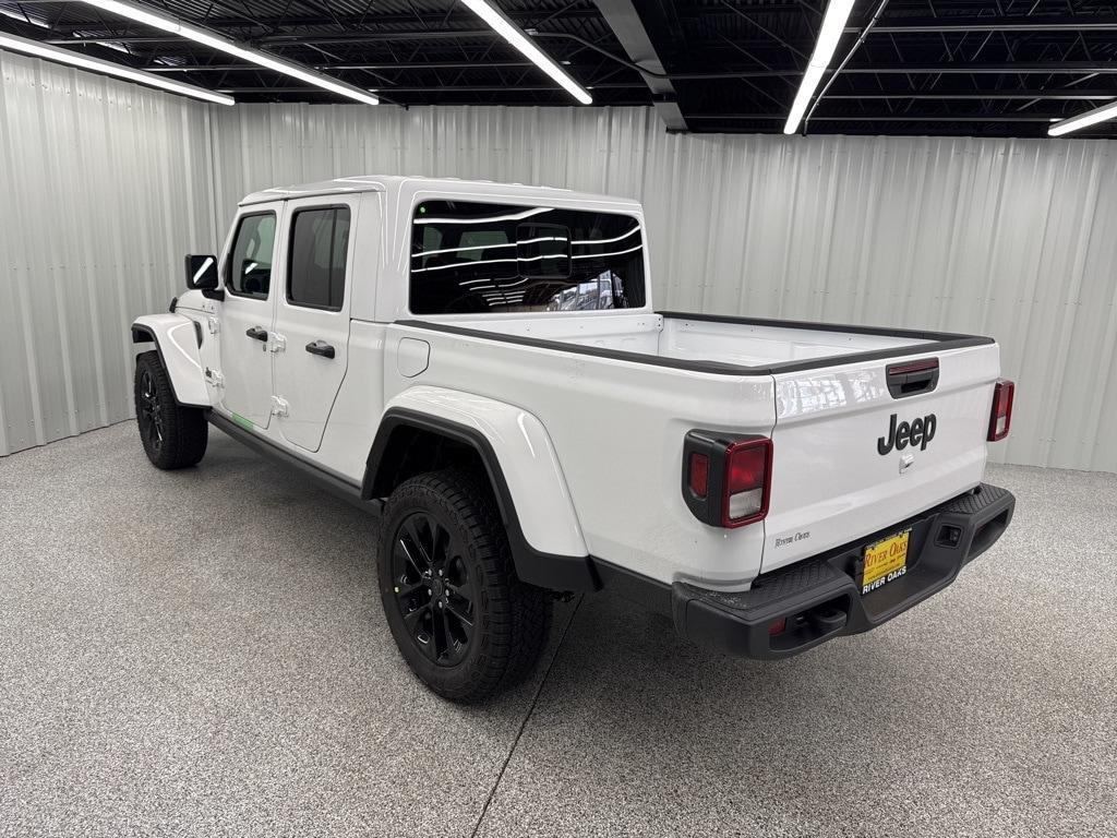 new 2025 Jeep Gladiator car, priced at $42,290