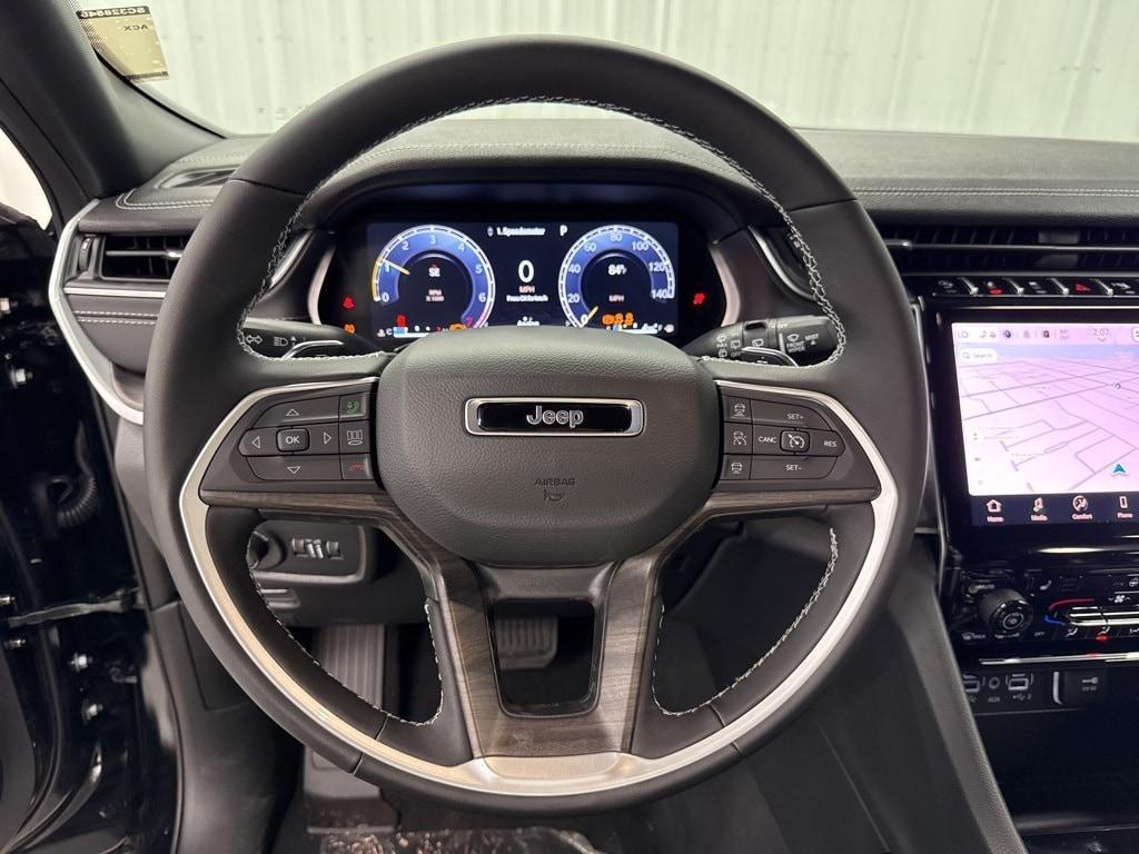 new 2025 Jeep Grand Cherokee car, priced at $47,157