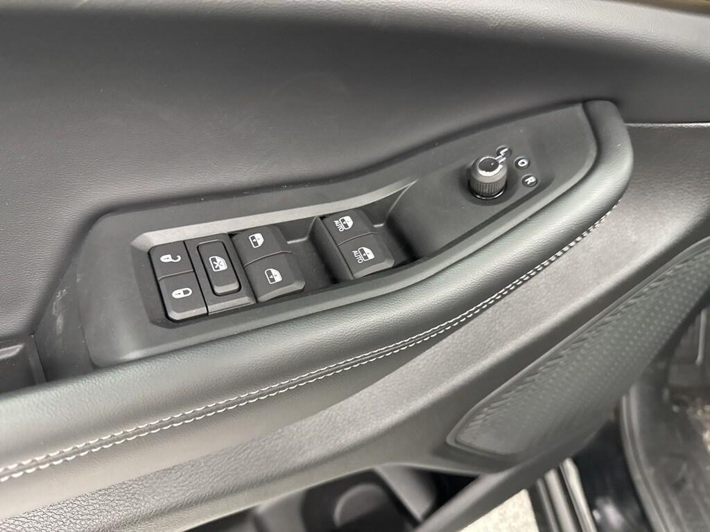 new 2025 Jeep Grand Cherokee car, priced at $47,157