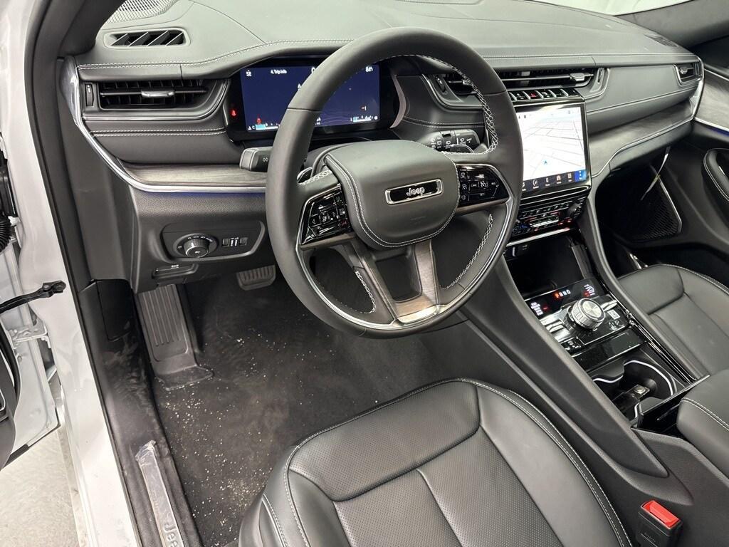 new 2024 Jeep Grand Cherokee car, priced at $52,308