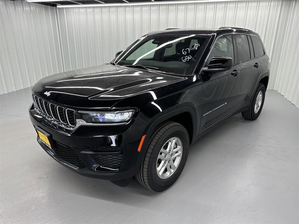 new 2025 Jeep Grand Cherokee car, priced at $37,281