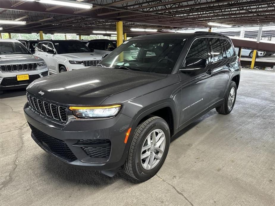 new 2024 Jeep Grand Cherokee car, priced at $35,779