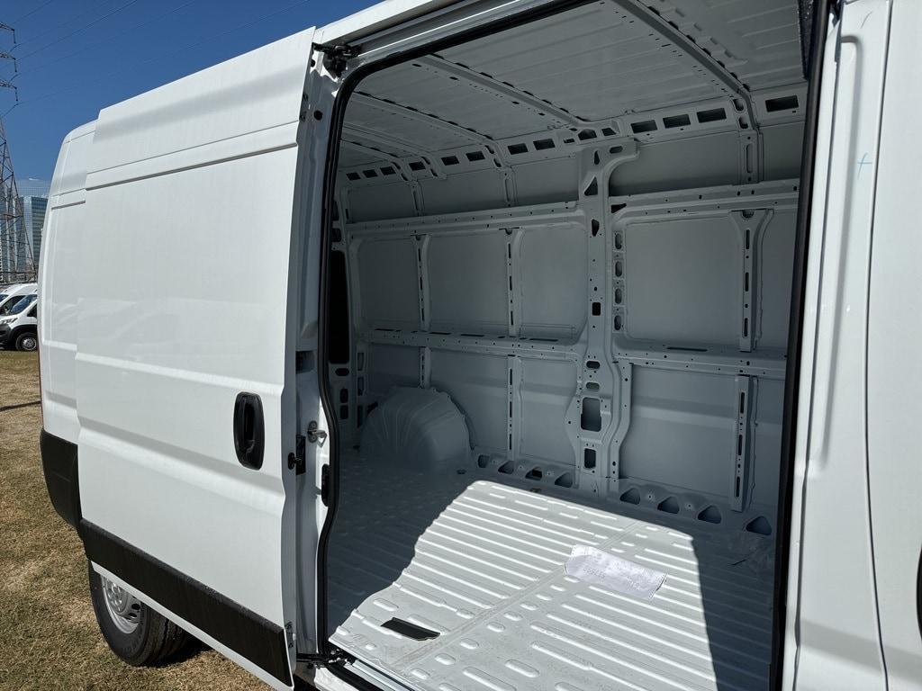 new 2025 Ram ProMaster 2500 car, priced at $48,986