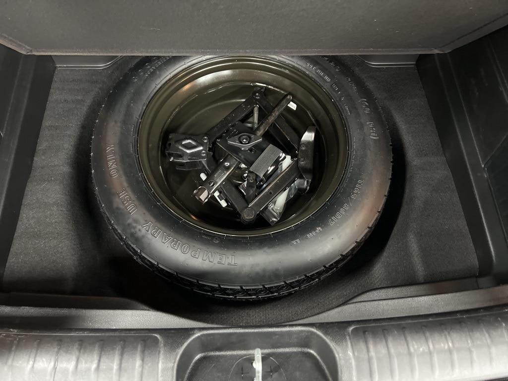 used 2021 Jeep Cherokee car, priced at $19,985