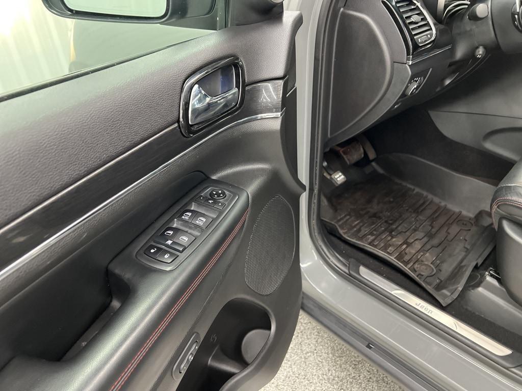 used 2020 Jeep Grand Cherokee car, priced at $29,985