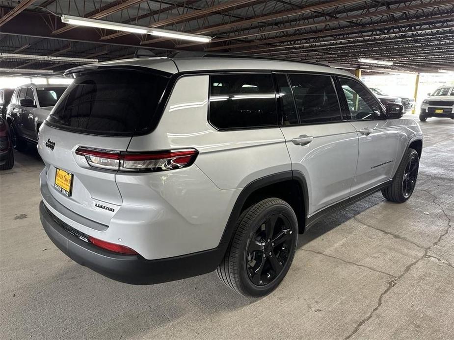 new 2024 Jeep Grand Cherokee L car, priced at $45,292