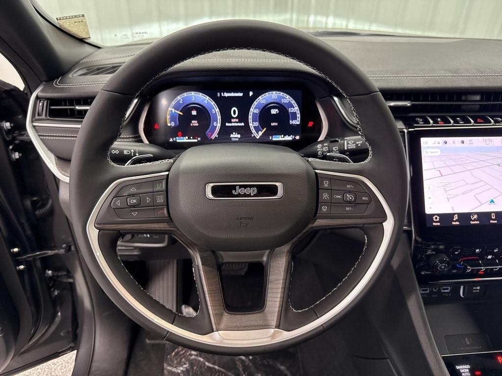 new 2025 Jeep Grand Cherokee car, priced at $49,658