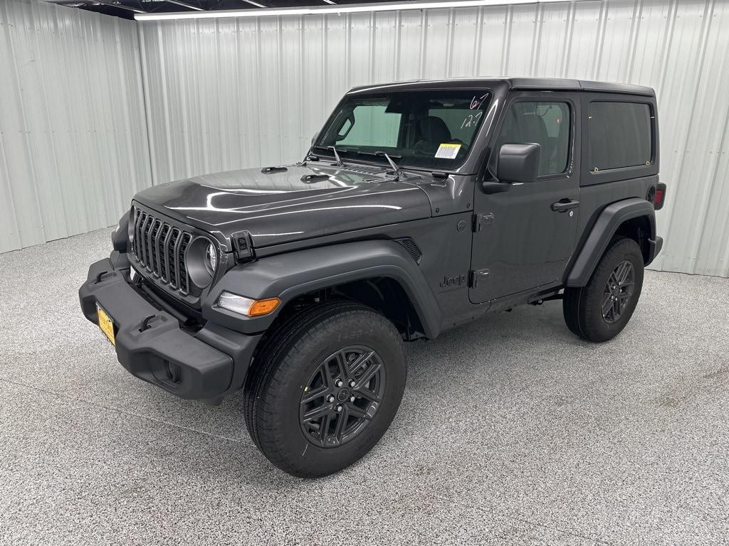 new 2025 Jeep Wrangler car, priced at $40,444