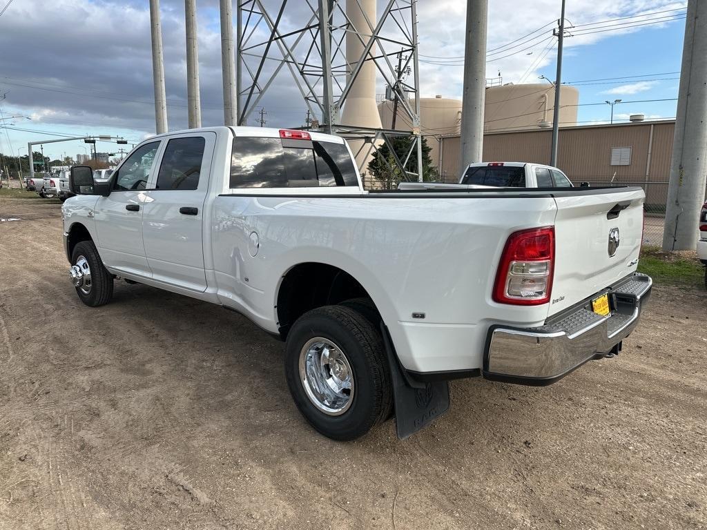 new 2024 Ram 3500 car, priced at $60,168