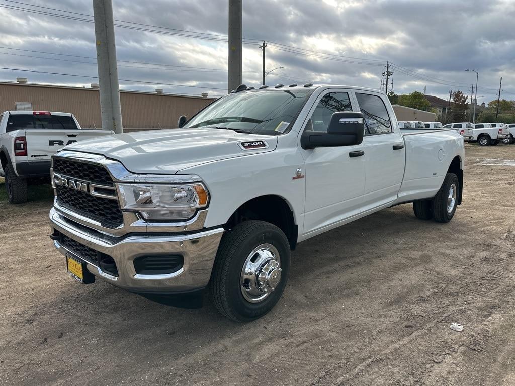 new 2024 Ram 3500 car, priced at $60,168