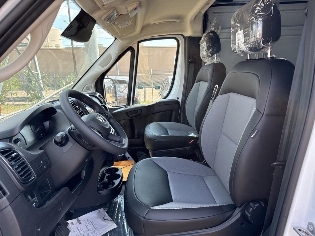 new 2025 Ram ProMaster 3500 car, priced at $52,703