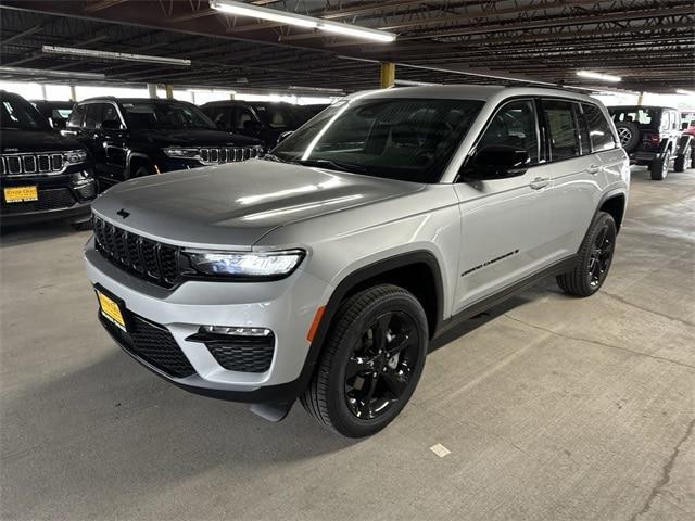 new 2024 Jeep Grand Cherokee car, priced at $44,929