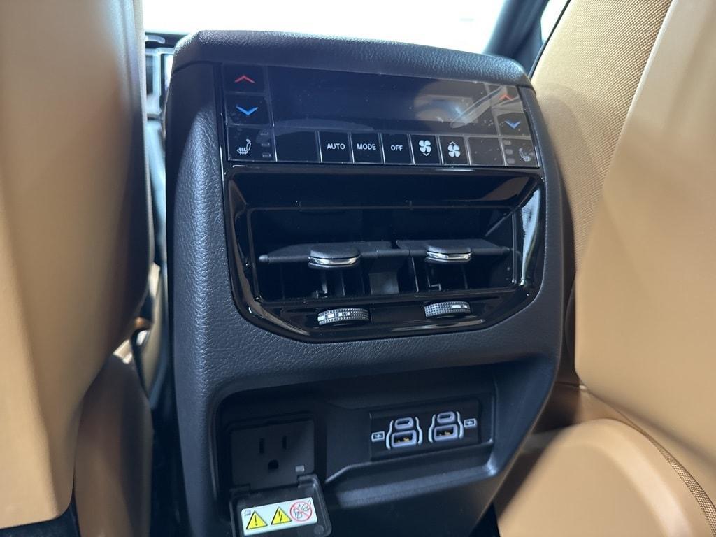 new 2025 Jeep Grand Cherokee car, priced at $56,967