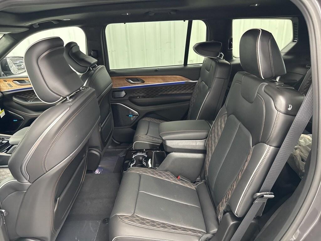 new 2025 Jeep Grand Cherokee L car, priced at $70,321