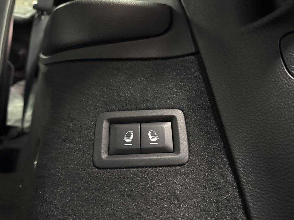 new 2025 Jeep Grand Cherokee L car, priced at $69,951