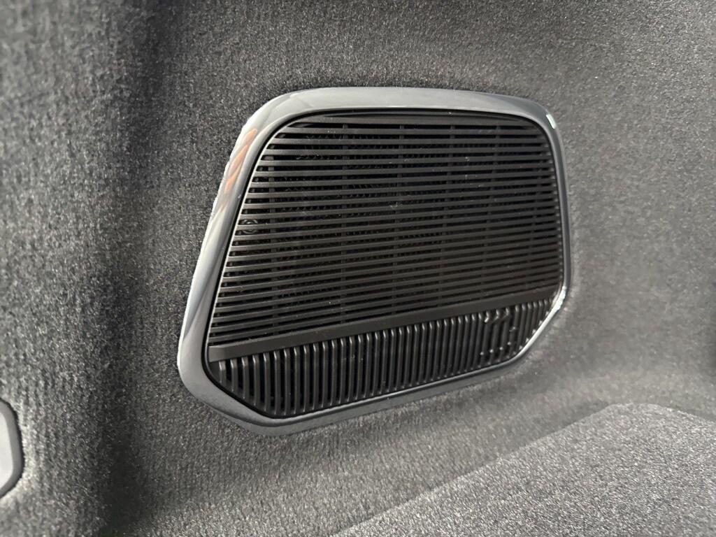 new 2025 Jeep Grand Cherokee L car, priced at $70,321