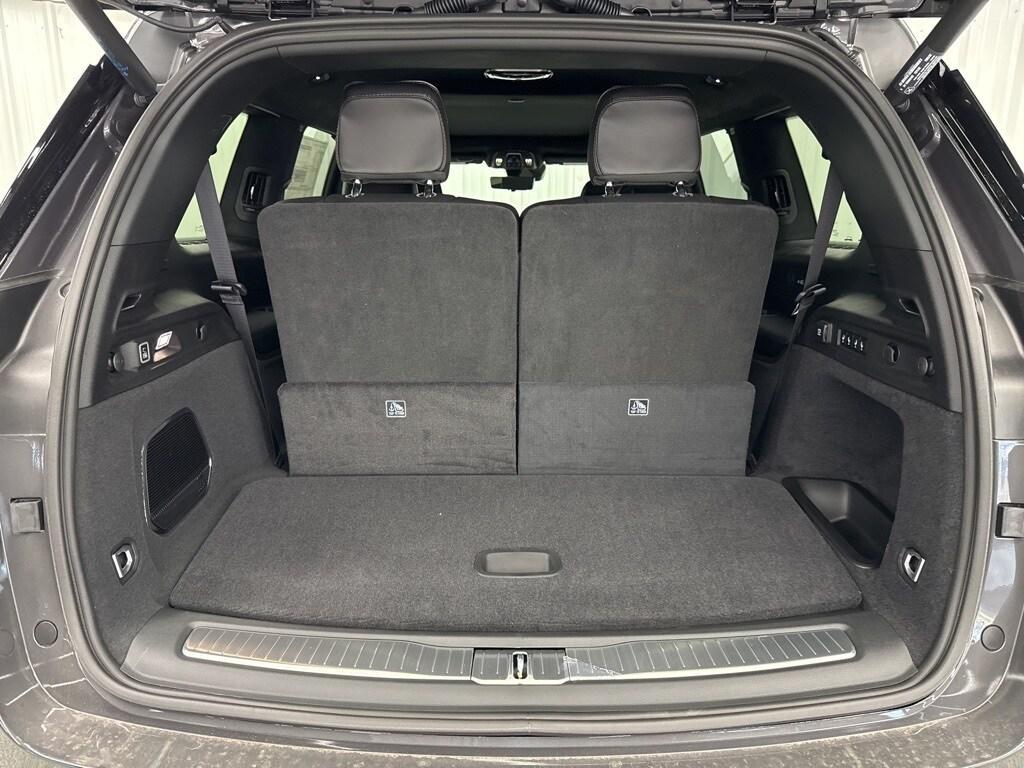 new 2025 Jeep Grand Cherokee L car, priced at $70,321