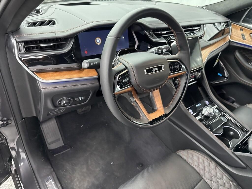 new 2025 Jeep Grand Cherokee L car, priced at $70,321