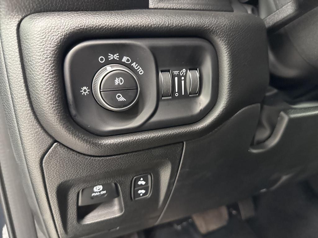 new 2025 Ram 1500 car, priced at $48,297