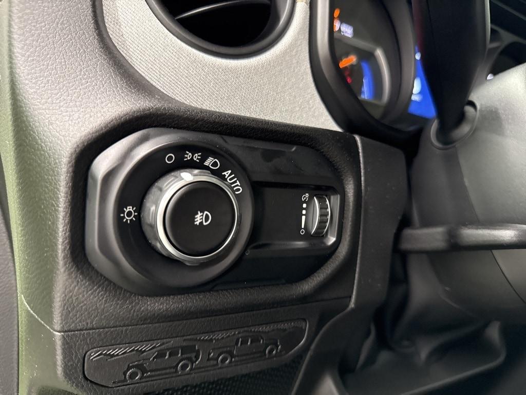 new 2025 Jeep Wrangler car, priced at $41,733
